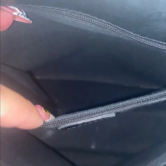 GUC Burberry Nova Check Messenger Bag - Picture 8 of 10